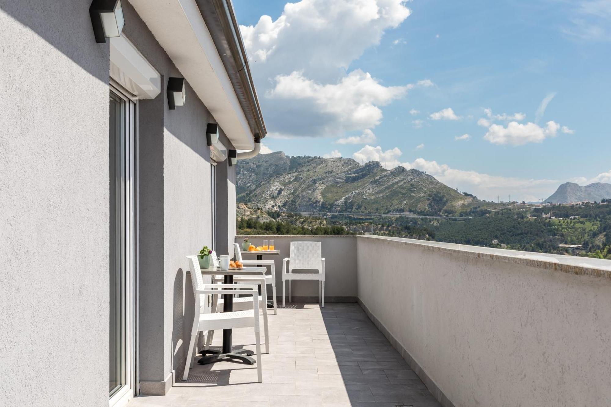 Apartments Villa Salona Sky Cameră foto