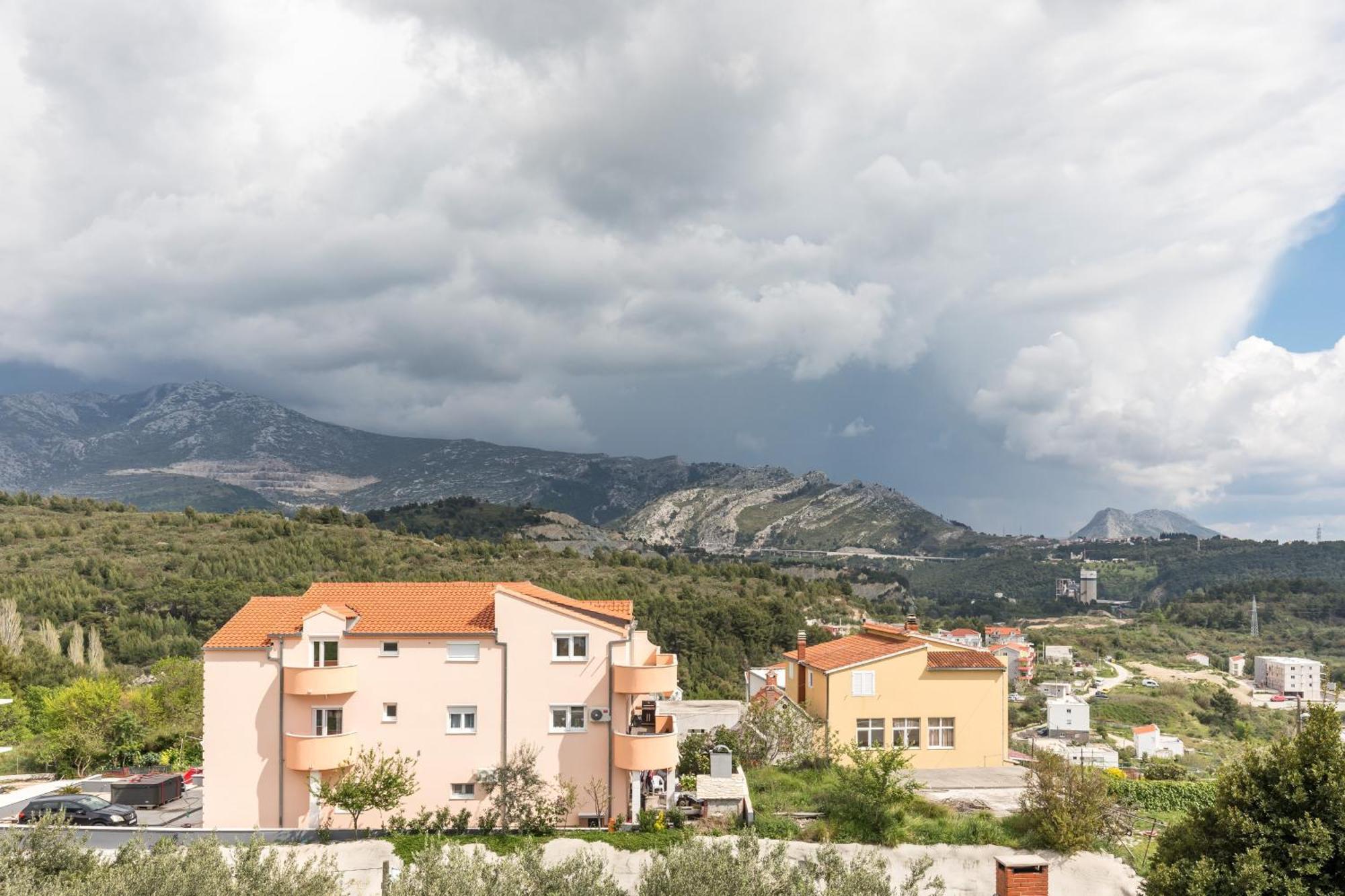Apartments Villa Salona Sky Cameră foto